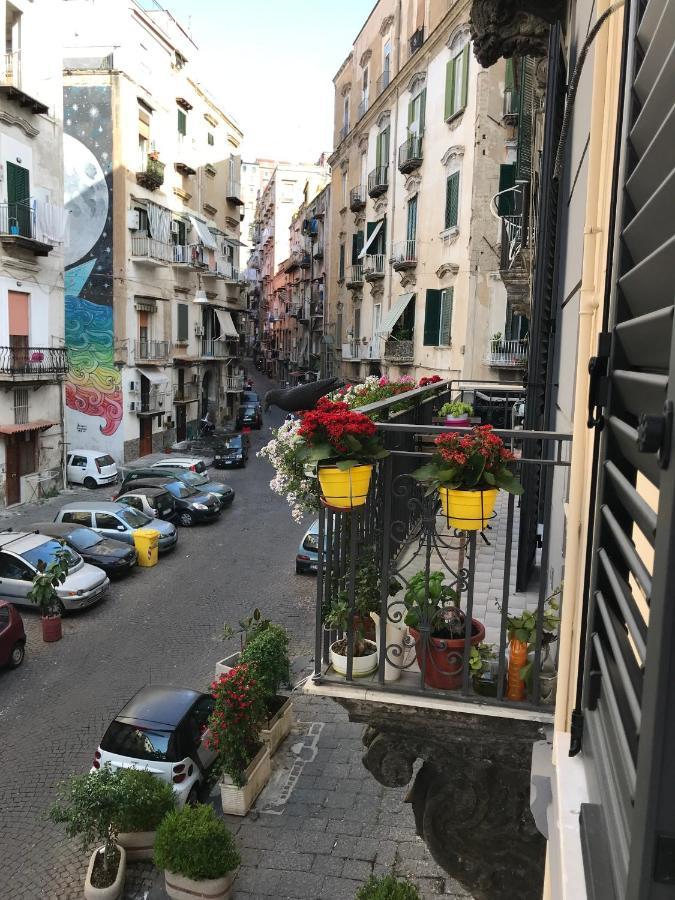 La Cartolina Di Napoli Parking Free Small Car Exterior photo