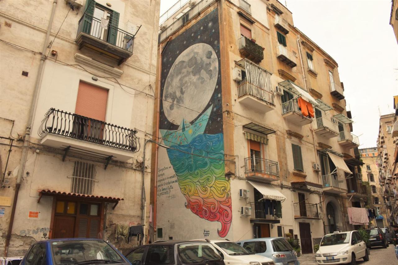 La Cartolina Di Napoli Parking Free Small Car Exterior photo